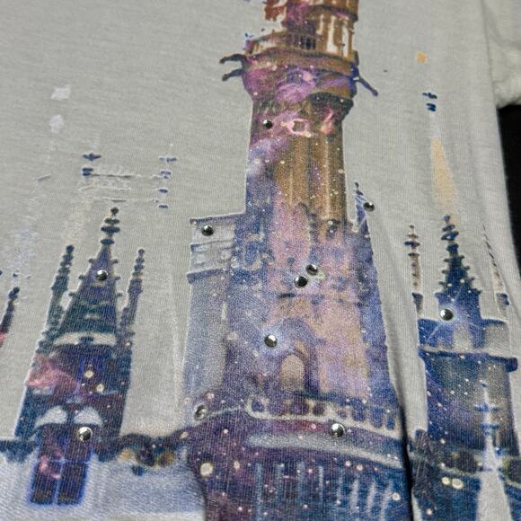 Disney Parks 2017 Cinderella Castle Graphic Tee Rhinestones Women’s Small USA - Picture 9 of 13